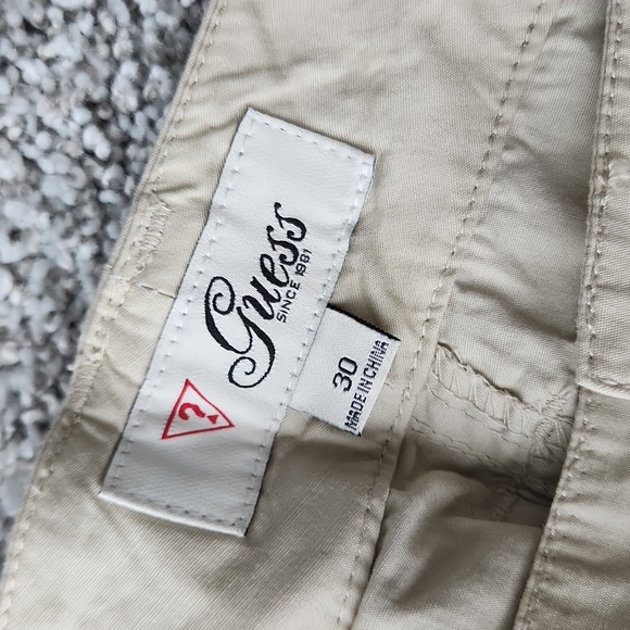 Guess khaki cargo/hiking style pants - Picture 2 of 3